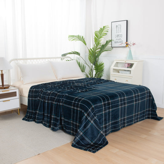 Luxury Bedding Outlet Plaid Pattern Fleece Blanket