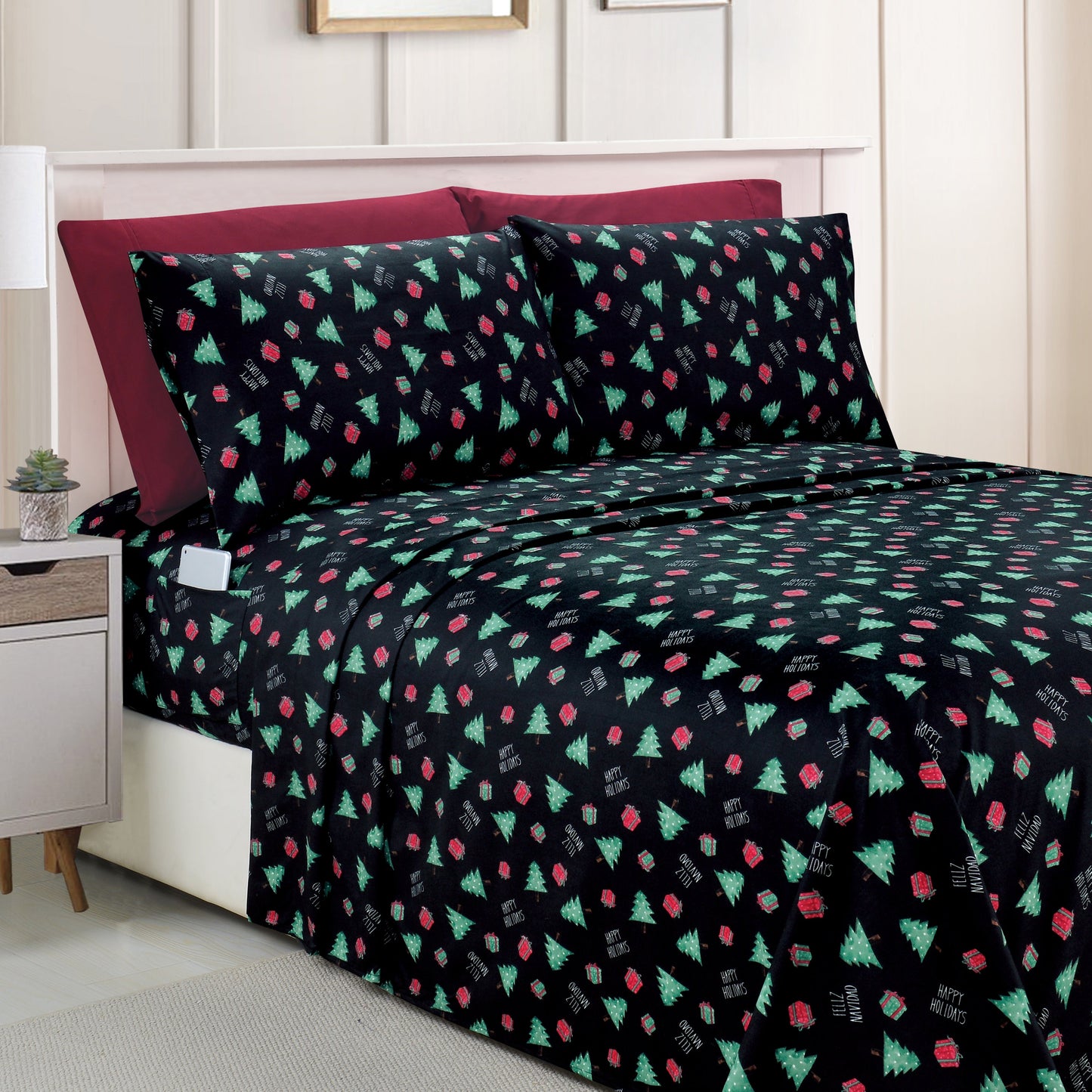 Luxury Bedding Outlet 6-Piece Christmas & Holiday Bed Sheet Set