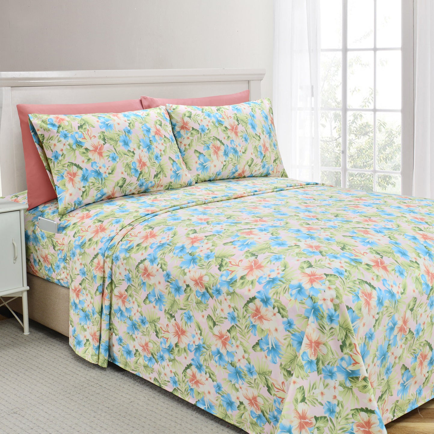 Luxury Bedding Outlet 6-Piece Floral and Stripe Pattern Sheet Set