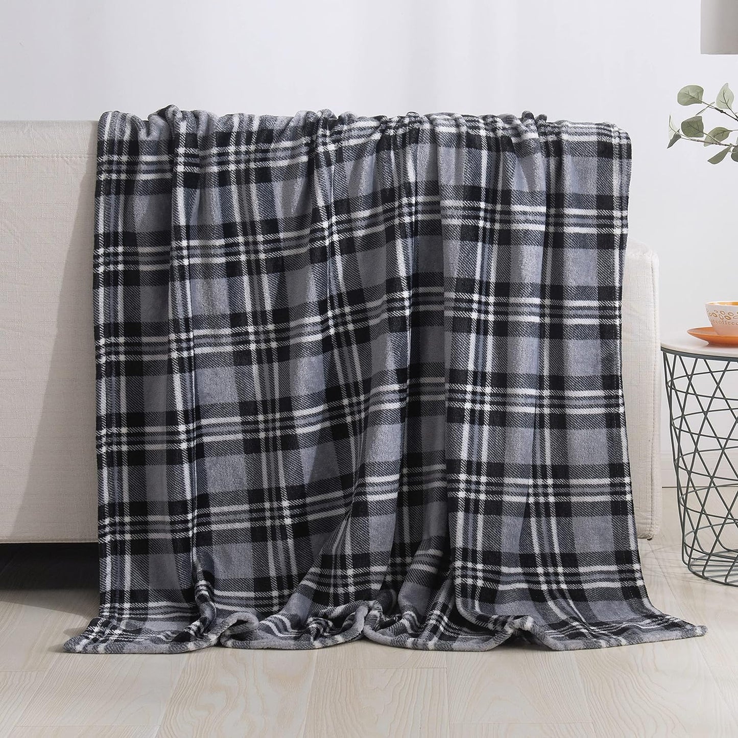 Luxury Bedding Outlet 50 x 60 inches Printed Throw Blanket