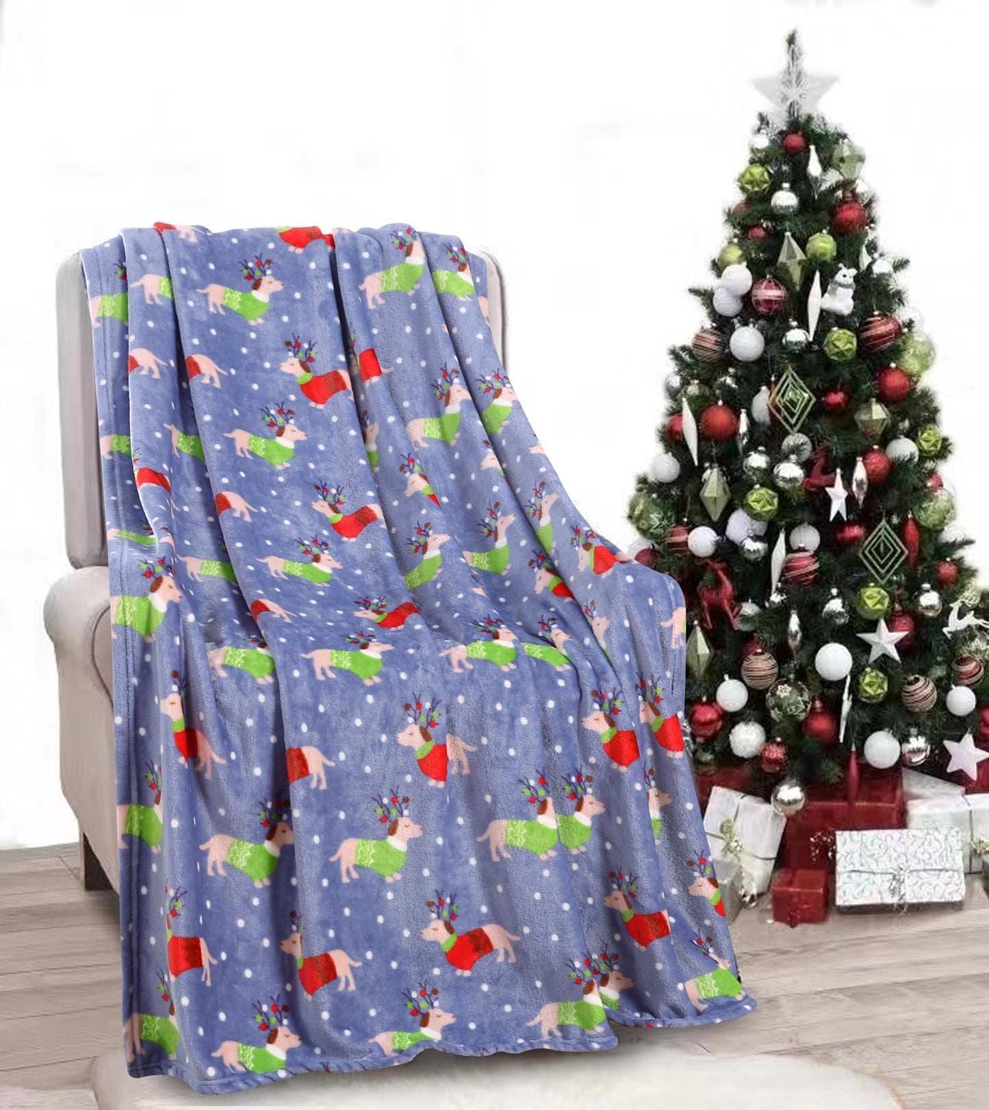 Luxury Bedding Outlet 50" x 60" Holiday Blanket Throw