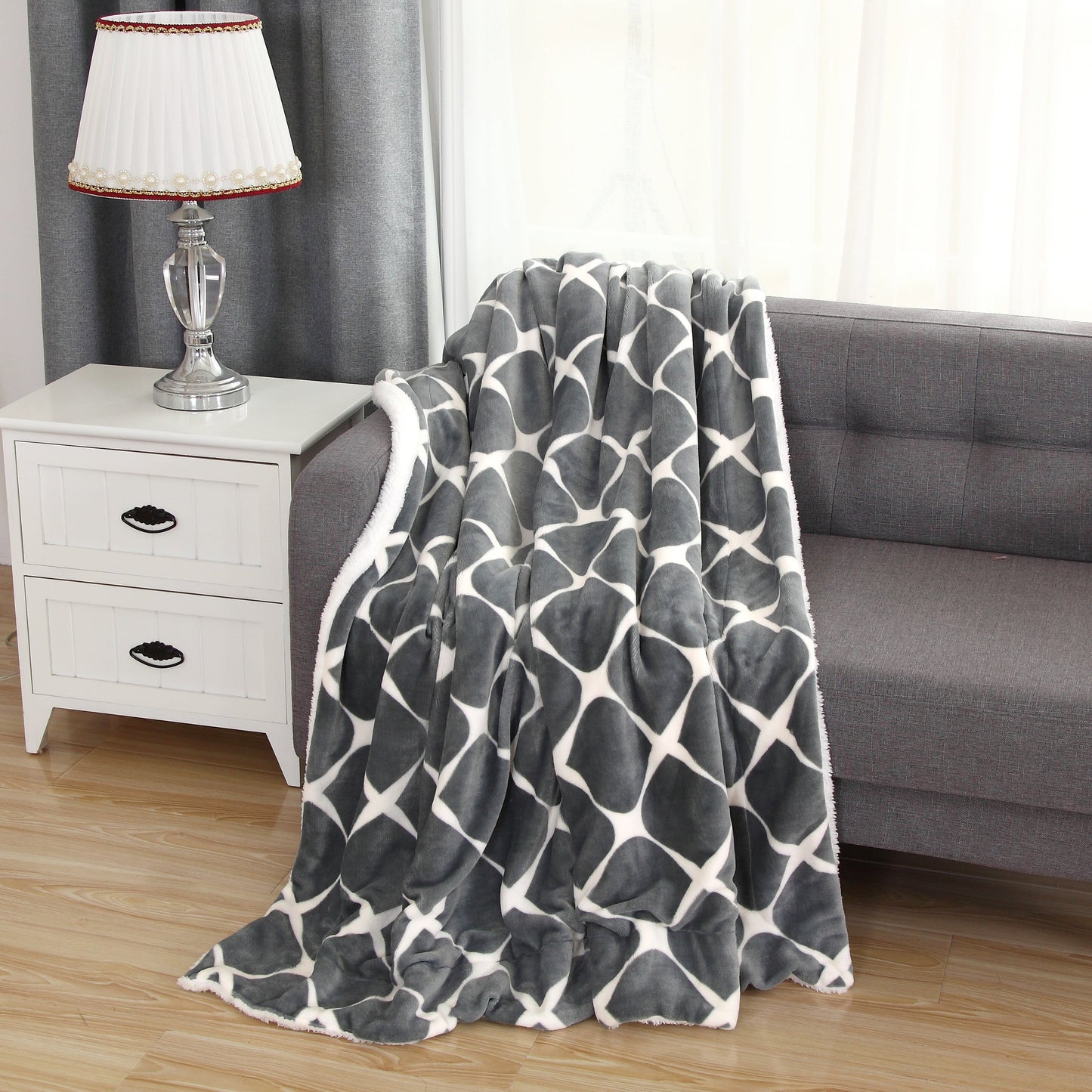 Luxury Bedding Outlet 50" x 60" Sherpa Back Throw Blanket
