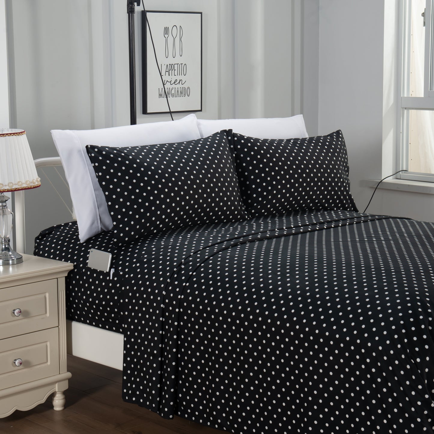 Luxury Bedding Outlet 6-Piece Polka Dot Pattern Sheet Set