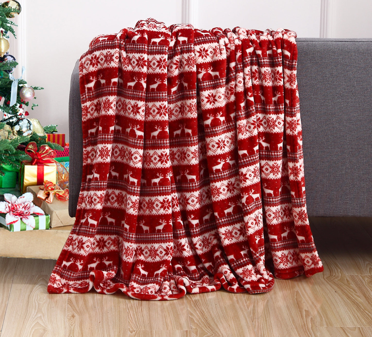 Luxury Bedding Outlet 50" x 60" Holiday Blanket Throw